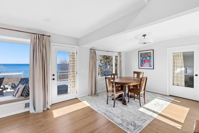 22 Peconic Crescent, Hampton Bays, NY 11946