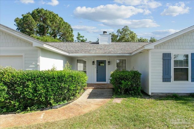 312 Florida Ave, Gulf Breeze, FL 32561