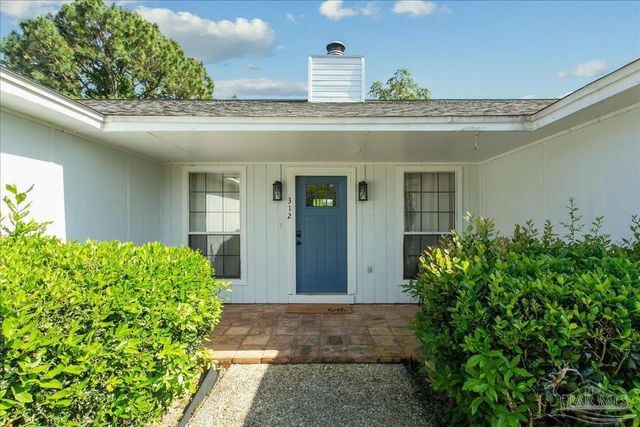 312 Florida Ave, Gulf Breeze, FL 32561