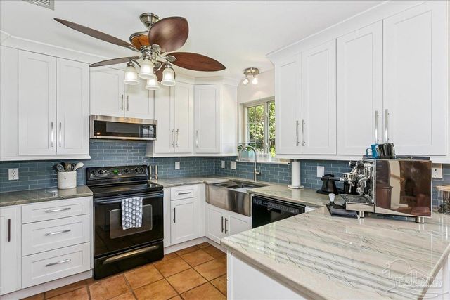 312 Florida Ave, Gulf Breeze, FL 32561