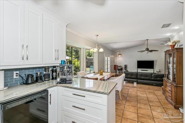 312 Florida Ave, Gulf Breeze, FL 32561