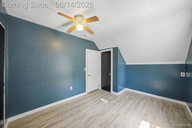477 Marion Avenue, Waterford, MI 48328