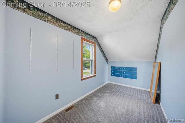 477 Marion Avenue, Waterford, MI 48328