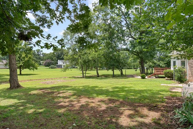 1052 Pleasant Run Rd, Smyrna, TN 37167