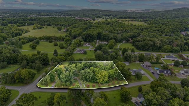 1052 Pleasant Run Rd, Smyrna, TN 37167