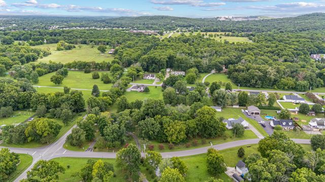 1052 Pleasant Run Rd, Smyrna, TN 37167