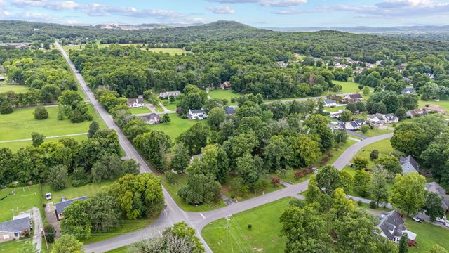 1052 Pleasant Run Rd, Smyrna, TN 37167