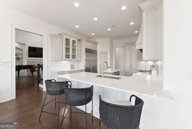 2771 Point Overlook, Gainesville, GA 30501