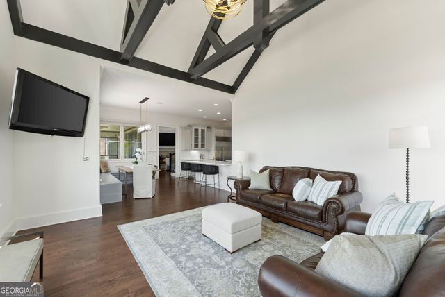 2771 Point Overlook, Gainesville, GA 30501
