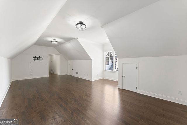 2771 Point Overlook, Gainesville, GA 30501