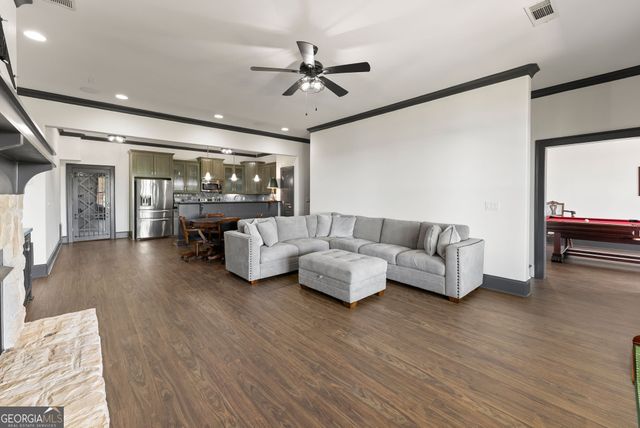 2771 Point Overlook, Gainesville, GA 30501