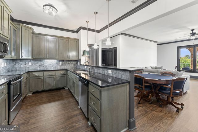 2771 Point Overlook, Gainesville, GA 30501