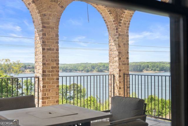 2771 Point Overlook, Gainesville, GA 30501