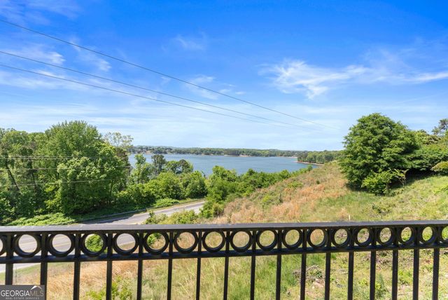 2771 Point Overlook, Gainesville, GA 30501
