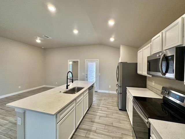 7302 29th Street, Lubbock, TX 79407