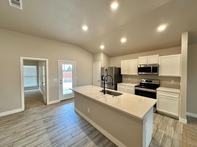 7302 29th Street, Lubbock, TX 79407