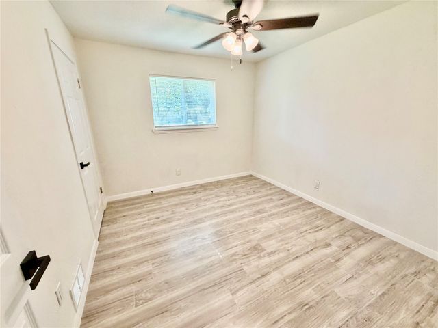 206 Cottonwood Street, Weatherford, TX 76086