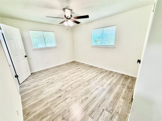 206 Cottonwood Street, Weatherford, TX 76086