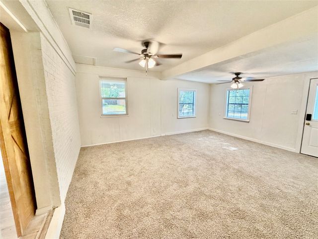 206 Cottonwood Street, Weatherford, TX 76086