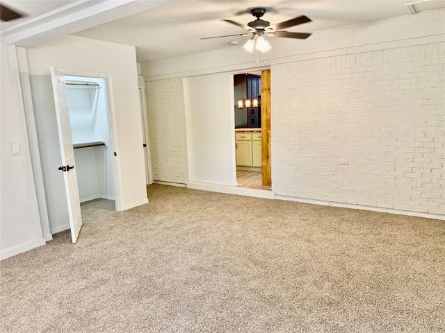 206 Cottonwood Street, Weatherford, TX 76086