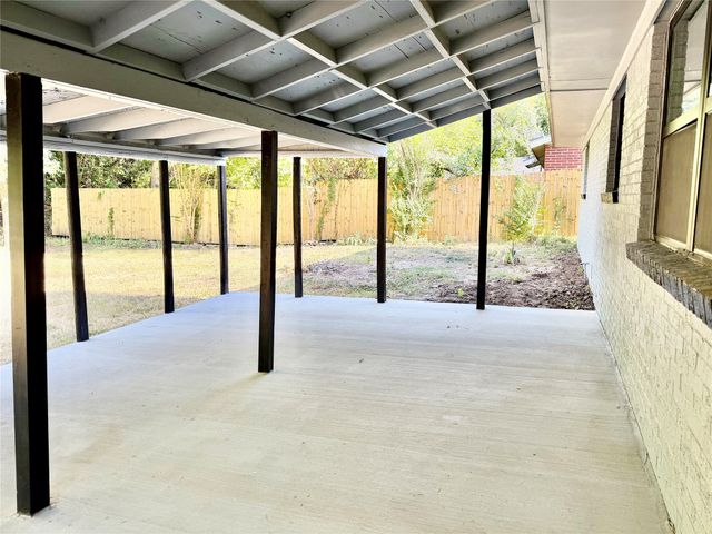206 Cottonwood Street, Weatherford, TX 76086