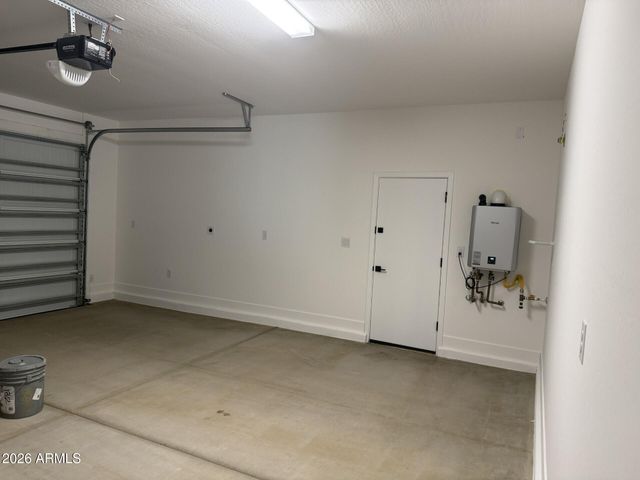 865 W FINCH Drive, Queen Creek, AZ 85140