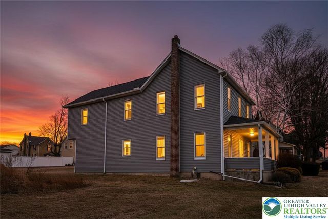 38 West 2nd Street, Wind Gap Boro, PA 18091