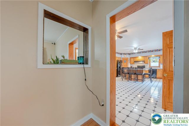 38 West 2nd Street, Wind Gap Boro, PA 18091