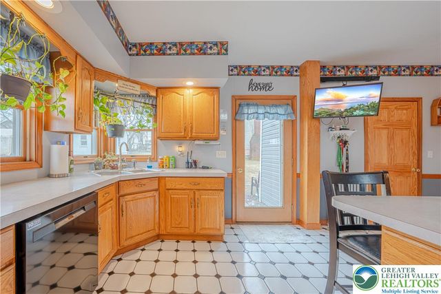 38 West 2nd Street, Wind Gap Boro, PA 18091