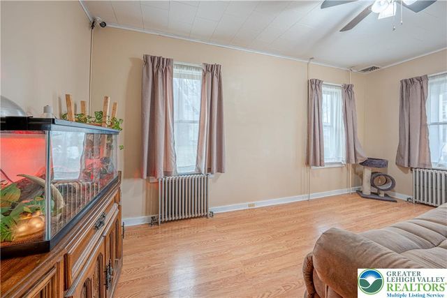 38 West 2nd Street, Wind Gap Boro, PA 18091