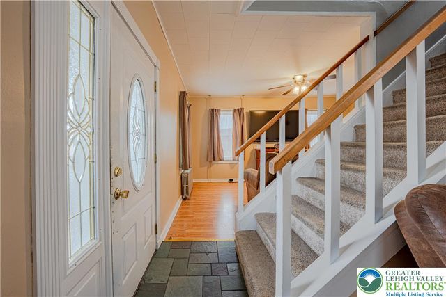 38 West 2nd Street, Wind Gap Boro, PA 18091