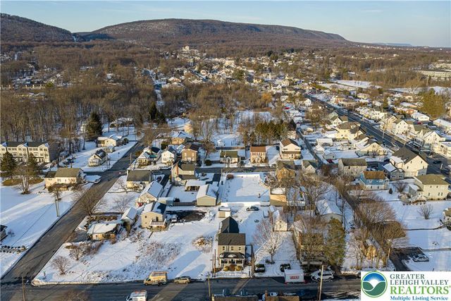 38 West 2nd Street, Wind Gap Boro, PA 18091