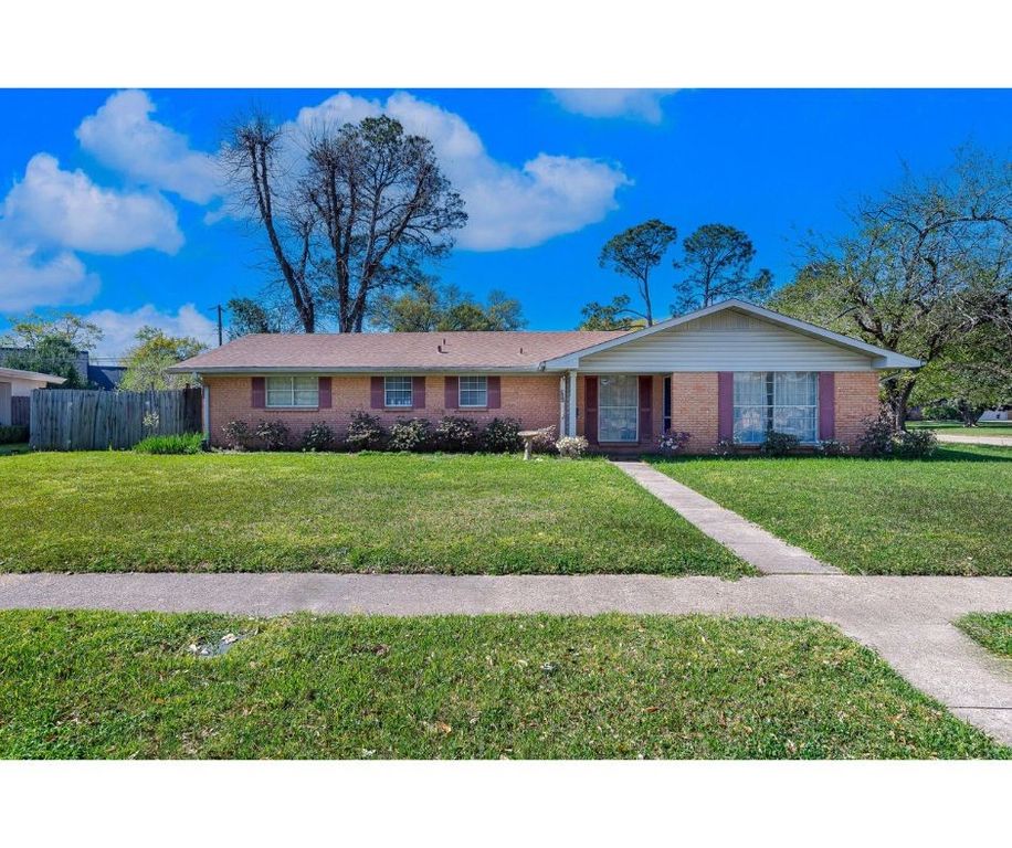 301 Wayne Drive, Shreveport, LA 71105