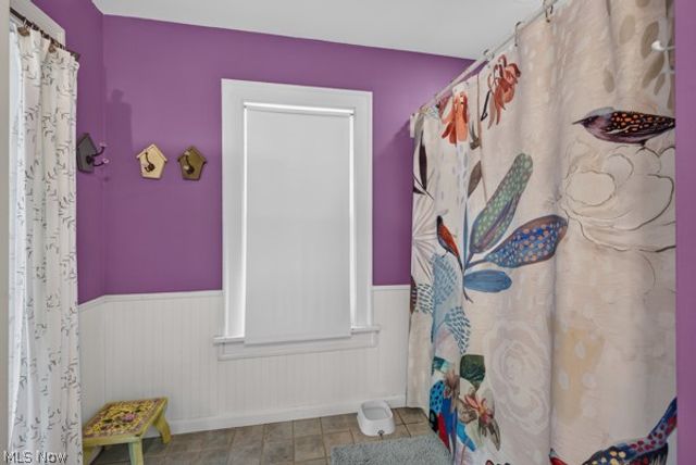 3389 E Monmouth Road, Cleveland, OH 44118