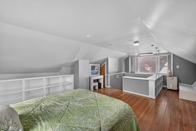 3389 E Monmouth Road, Cleveland, OH 44118