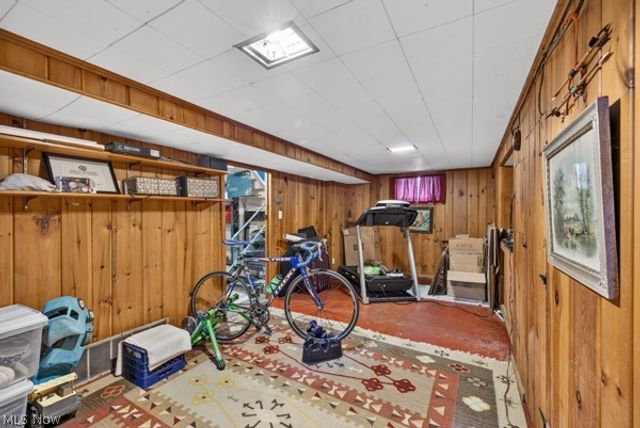 3389 E Monmouth Road, Cleveland, OH 44118