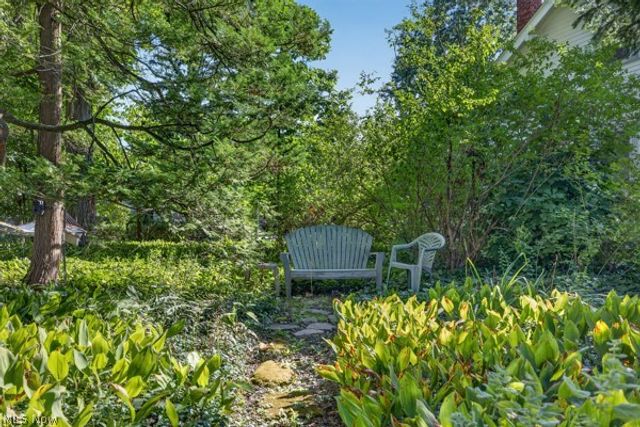 3389 E Monmouth Road, Cleveland, OH 44118
