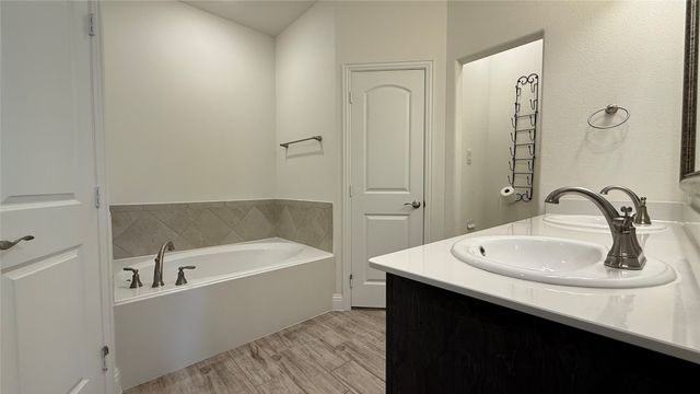 2808 Pronghorn Drive, Melissa, TX 75454