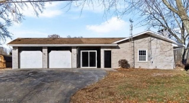 6281 Champion Avenue NW, Massillon, OH 44646