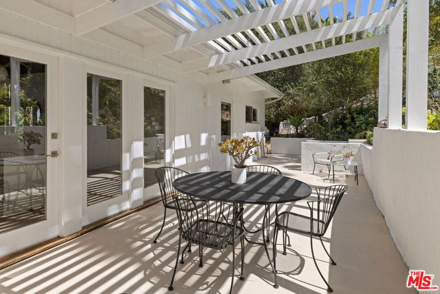 1335 Columbia Drive, Glendale, CA 91205