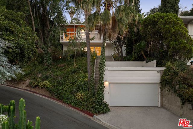 1335 Columbia Drive, Glendale, CA 91205