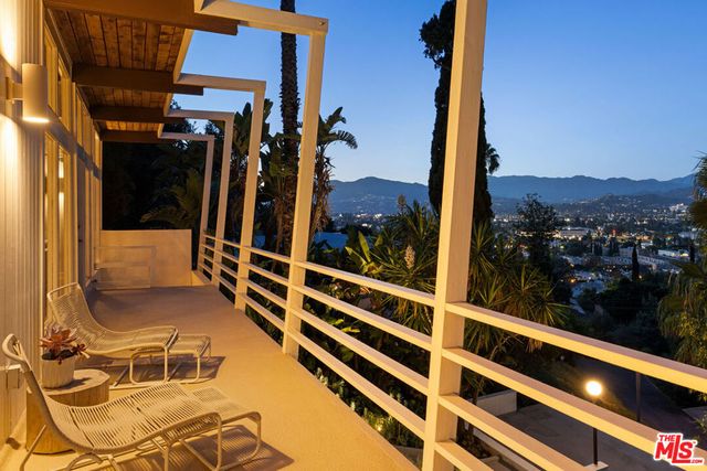 1335 Columbia Drive, Glendale, CA 91205