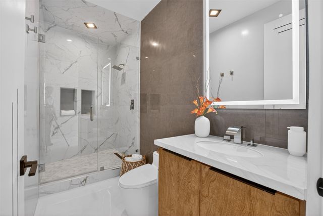 25 Calle Milpa, Santa Fe, NM 87507