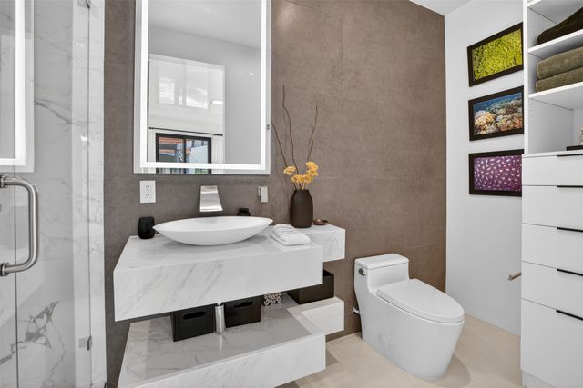 25 Calle Milpa, Santa Fe, NM 87507