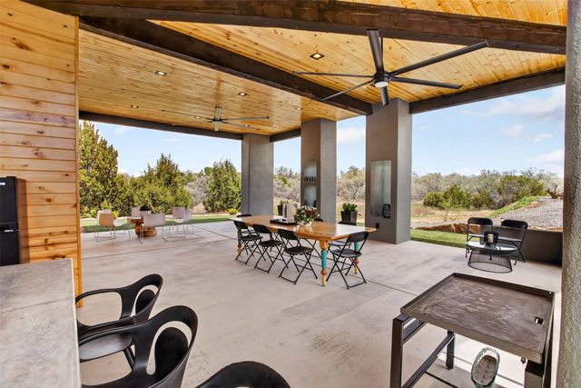 25 Calle Milpa, Santa Fe, NM 87507