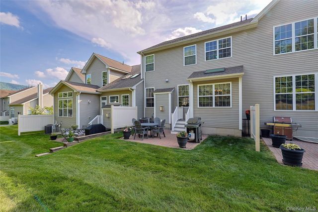 36 Pritchard Court, Fishkill, NY 12524