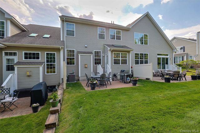 36 Pritchard Court, Fishkill, NY 12524