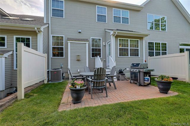 36 Pritchard Court, Fishkill, NY 12524