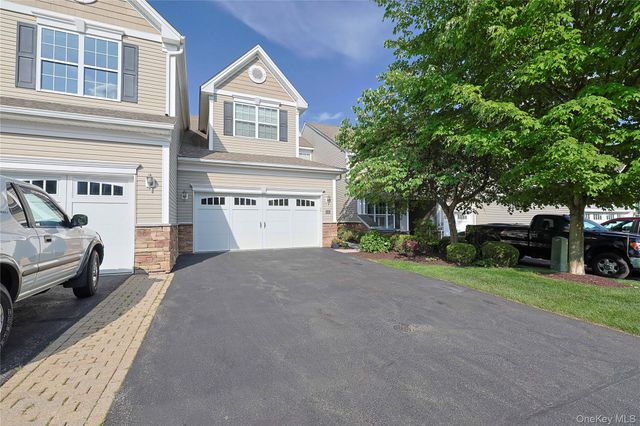 36 Pritchard Court, Fishkill, NY 12524