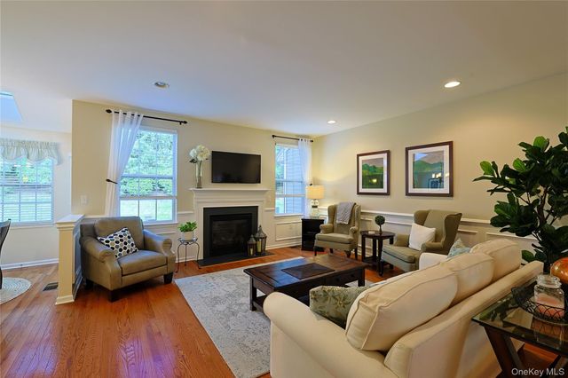 36 Pritchard Court, Fishkill, NY 12524